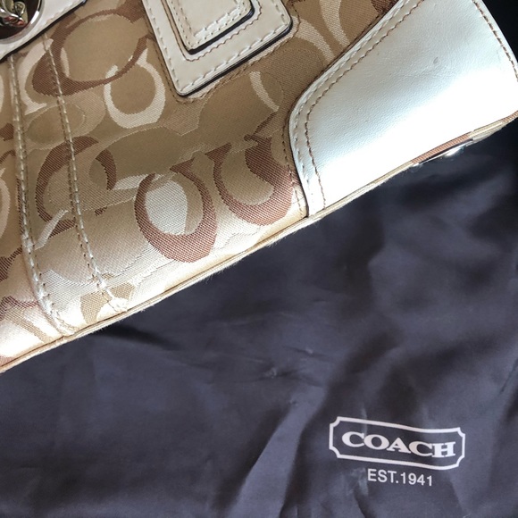 Authentic Coach handbag - Picture 8 of 8